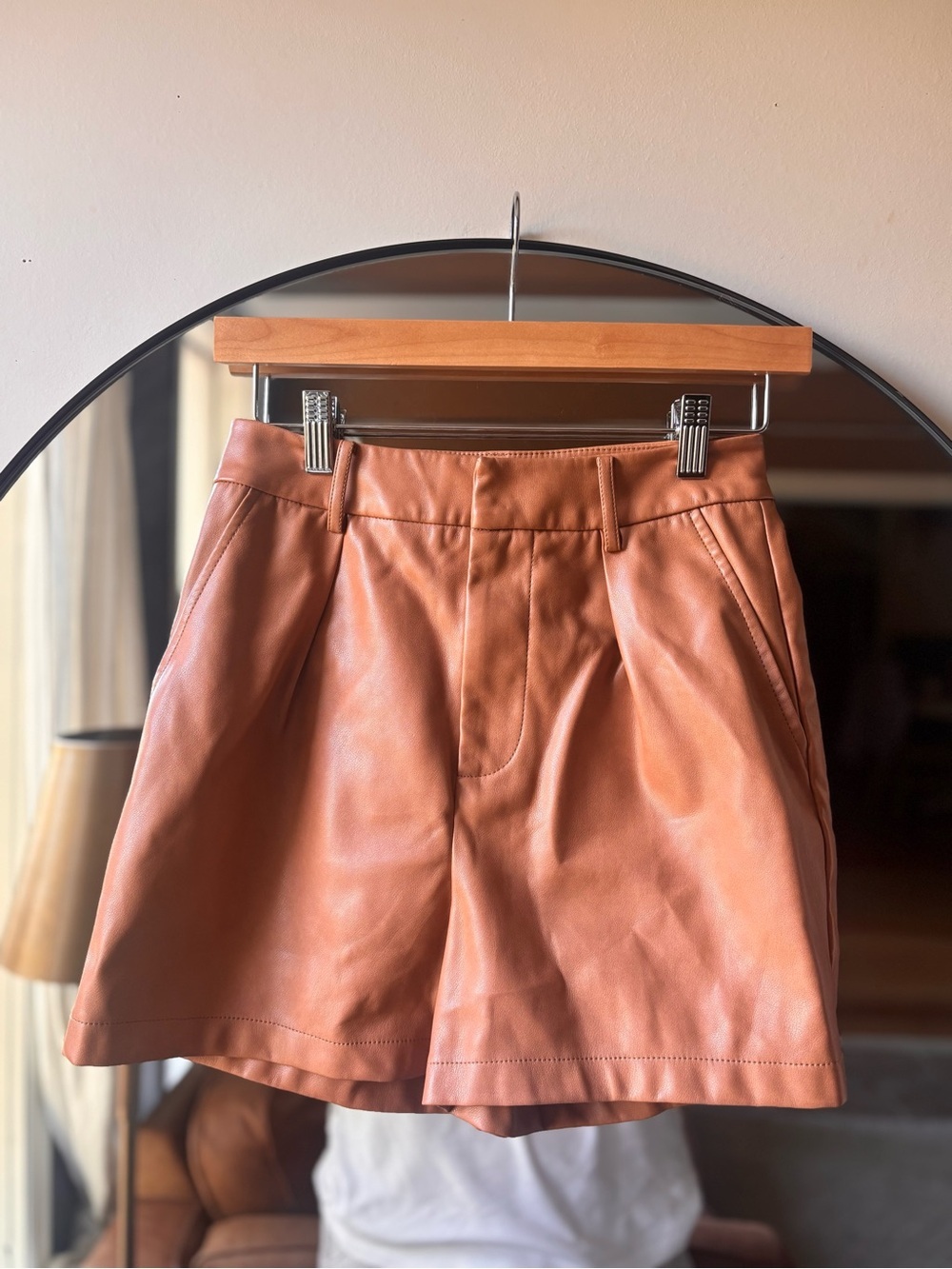 7 for all mankind | high waisted pleated trouser shorts | size xs